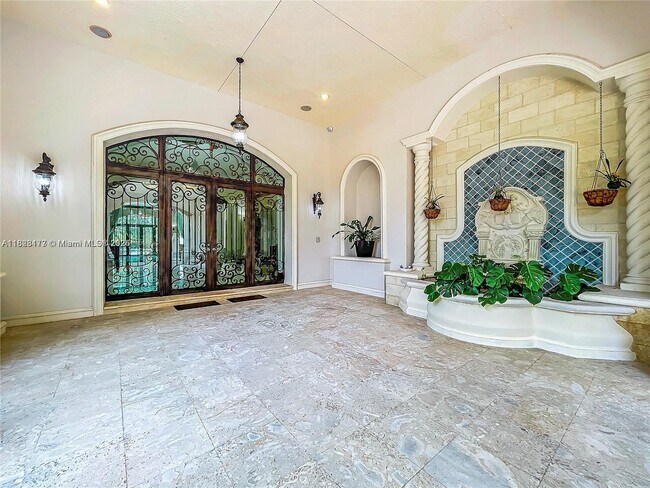 6710 SW 92nd St in Miami, FL - Building Photo - Building Photo