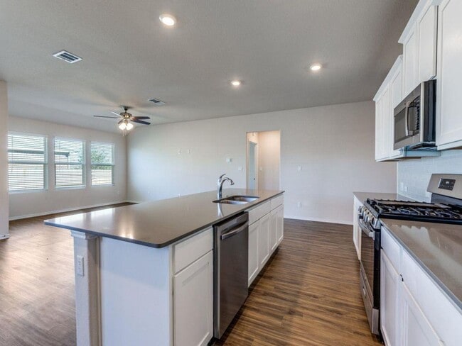 114 Isaac Millsaps Trl in Bastrop, TX - Building Photo - Building Photo