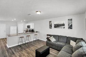 15520 Taylorcrest Dr in Cut And Shoot, TX - Building Photo - Building Photo