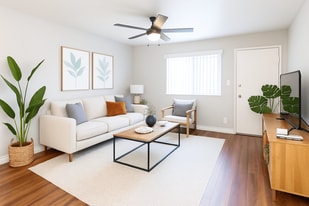 City Walk Apartments in Concord, CA - Building Photo