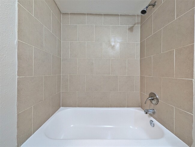 property at 1219 33rd St