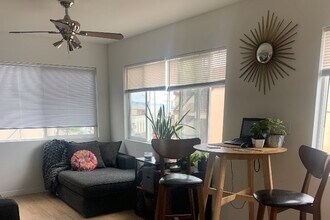 206 28th St, Unit 1 in Hermosa Beach, CA - Building Photo - Building Photo