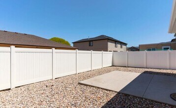 1896 W Aaron Tippets Rd in Cedar City, UT - Building Photo - Building Photo