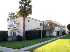 7912 Ronald Rd in Huntington Beach, CA - Building Photo - Building Photo