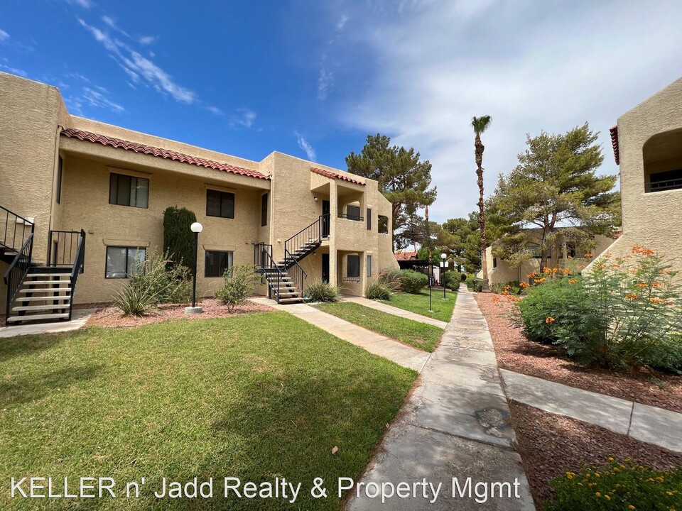 601 Cabrillo Dr in Henderson, NV - Foto de edificio