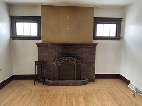 422 E 10th St in Winona, MN - Building Photo - Building Photo