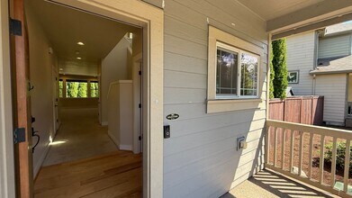 28575 Greenway Dr in Wilsonville, OR - Building Photo - Building Photo