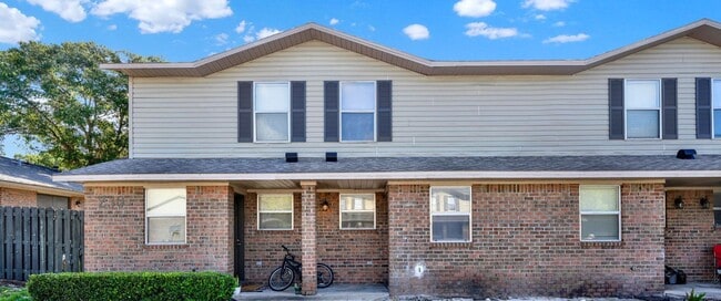 property at 210 Whispering Oaks Ct