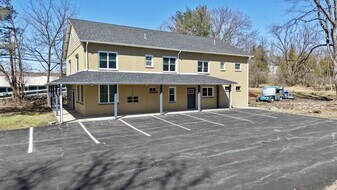 403 N Walnut St, Unit B in Bath, PA - Building Photo
