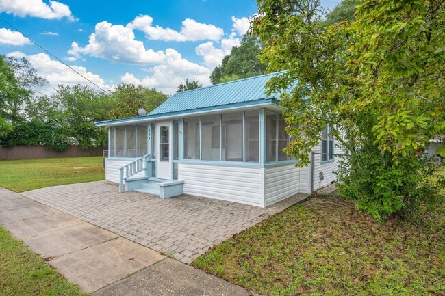 346 Crescent Dr in Defuniak Springs, FL - Building Photo - Building Photo