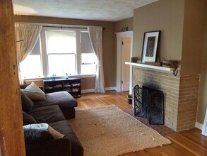 173-175 Whitman Ave in West Hartford, CT - Building Photo - Building Photo