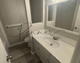 517 Sky Vue Dr in Raymore, MO - Building Photo - Building Photo