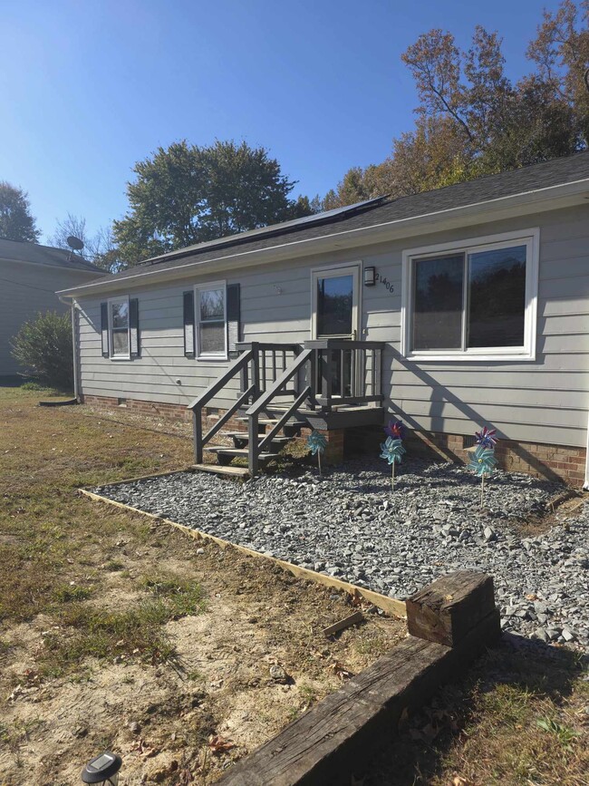 21406 Bridle Path Dr in Petersburg, VA - Building Photo - Building Photo