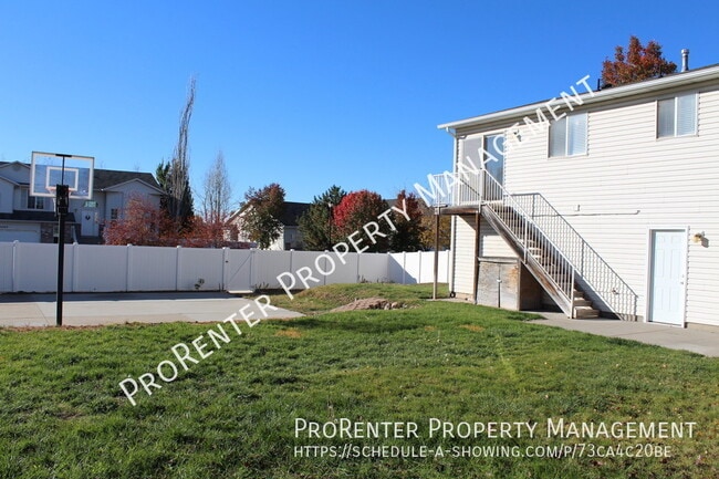1304 N 2325 W in Layton, UT - Building Photo - Building Photo