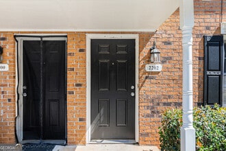 2202 Highpoint Rd in Snellville, GA - Building Photo - Building Photo