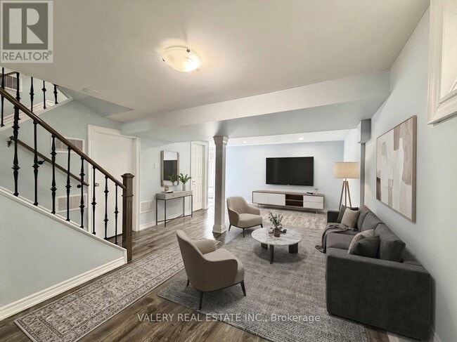 property at 72 Dantek Ct