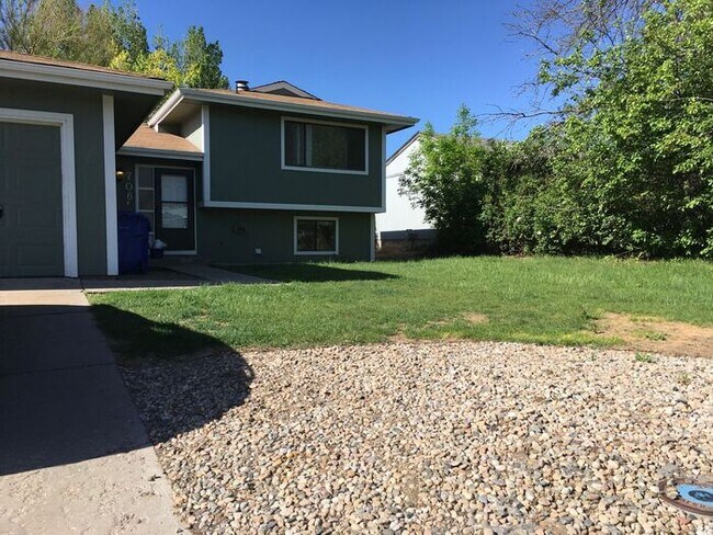 706 SW 22nd St in Loveland, CO - Building Photo - Building Photo
