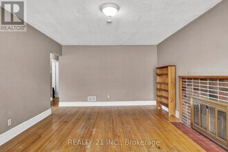 160 Elizabeth Ave in Peterborough, ON - Building Photo - Building Photo