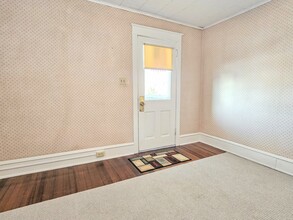 534 Walnut St, Unit Apt 2 in Denver, PA - Building Photo - Building Photo