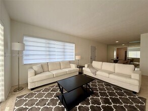 1135 101st St in Bay Harbor Islands, FL - Building Photo - Building Photo