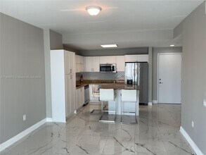 3180 SW 22nd Terrace in Miami, FL - Building Photo - Building Photo