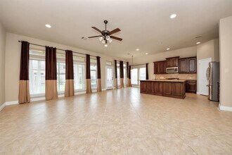 3018 Sunrise Run Ln in Pearland, TX - Building Photo - Building Photo