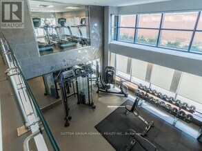 7608 Yonge St in Vaughan, ON - Building Photo - Building Photo