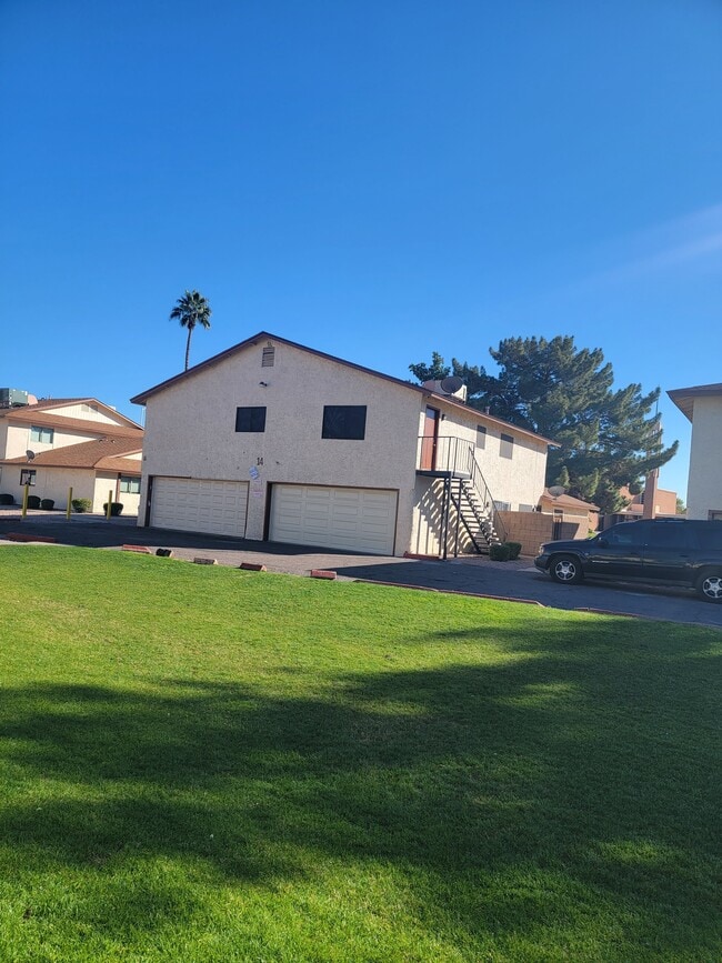 860 E Brown Rd, Unit 15 in Mesa, AZ - Building Photo - Building Photo