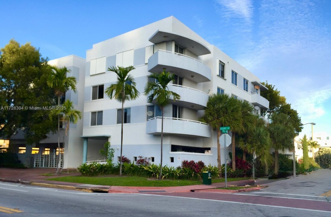 7601 Dickens Ave in Miami Beach, FL - Building Photo