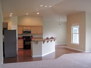 2645 Stonecreek Dr in Richland, WA - Building Photo - Building Photo