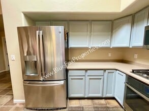 5449 N Cres Ridge Dr in Tucson, AZ - Building Photo - Building Photo