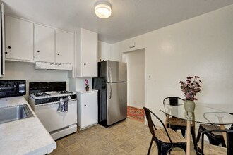 481 Wickson Ave in Oakland, CA - Building Photo - Building Photo