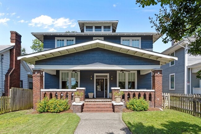 property at 831 N Mangum St