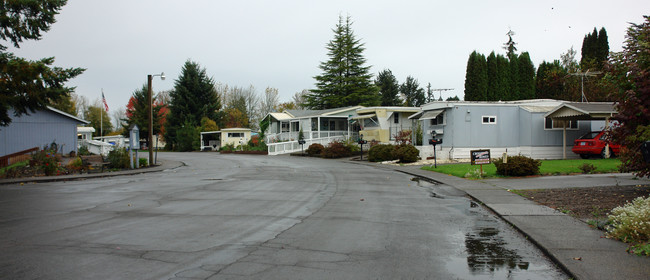 Forest Hills Mobile Estates in Cornelius, OR - Building Photo - Building Photo