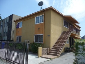 4634 La Mirada Ave in Los Angeles, CA - Building Photo - Building Photo