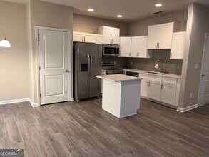 8329 Triple Crown Dr in Douglasville, GA - Building Photo - Building Photo