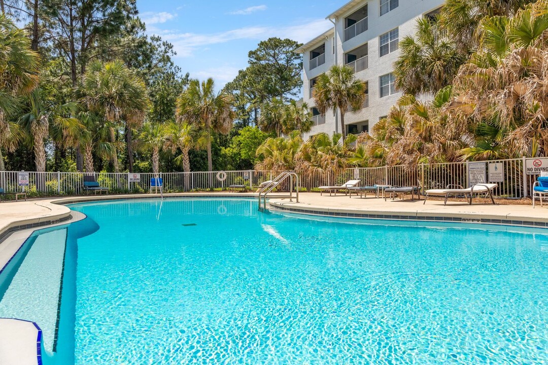 4274 Calinda Ln in Niceville, FL - Building Photo