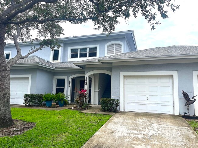 property at 1867 S Dovetail Dr