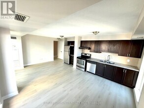 60 Town Centre Court in Toronto, ON - Building Photo - Building Photo