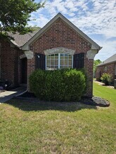 611 N Douglas St in Jenks, OK - Building Photo - Building Photo