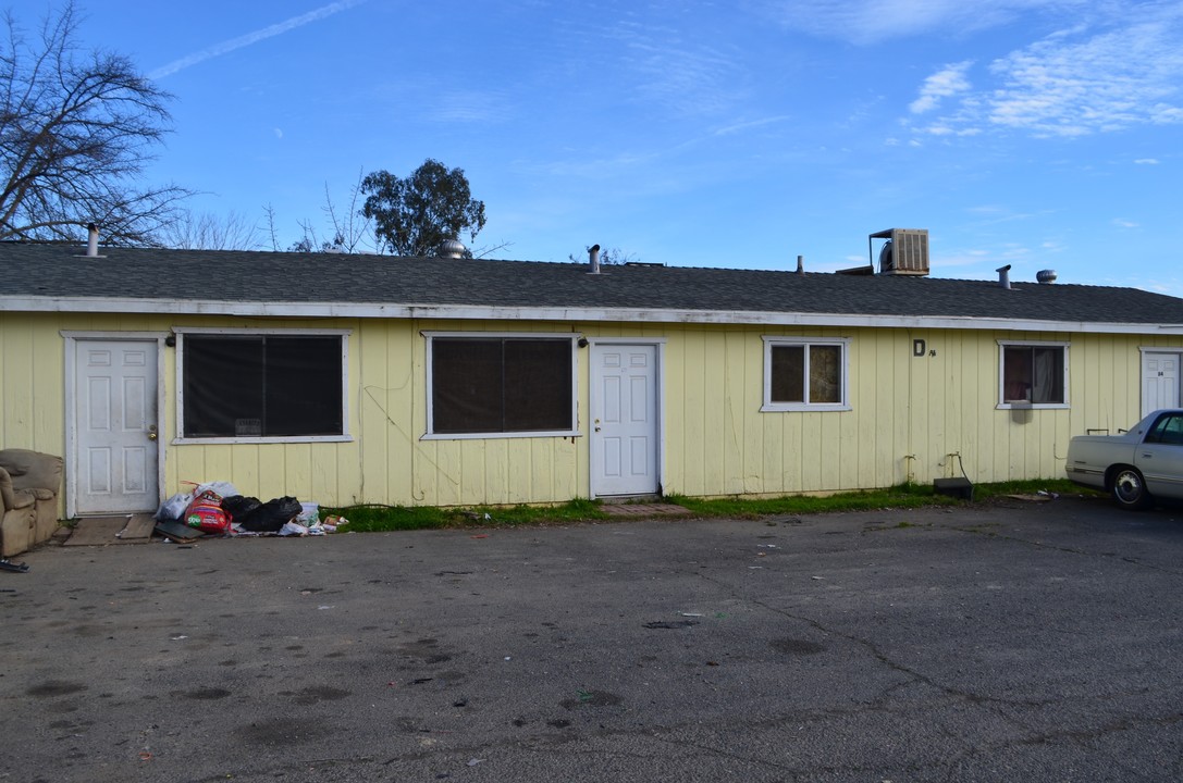 1816 Hile Ave in Marysville, CA - Building Photo