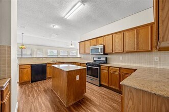 2521 Creek Crossing Rd in Mesquite, TX - Building Photo - Building Photo