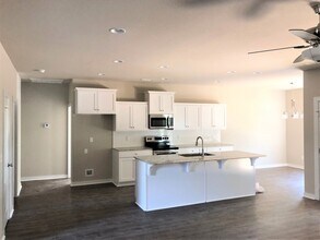 481 N Tacoma St in Farmington, AR - Building Photo - Building Photo