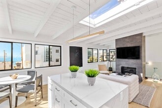 2612 Alma Ave in Manhattan Beach, CA - Building Photo - Building Photo