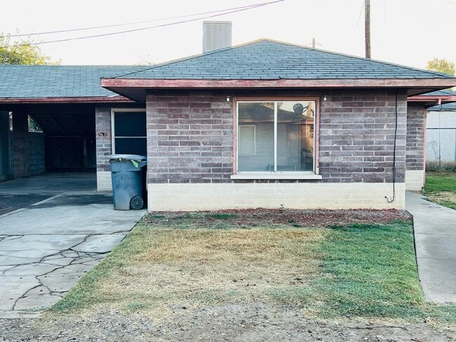 property at 1578 E 21st St