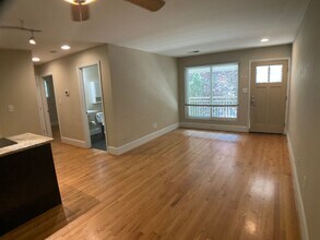 110 Todd St in Carrboro, NC - Building Photo - Building Photo