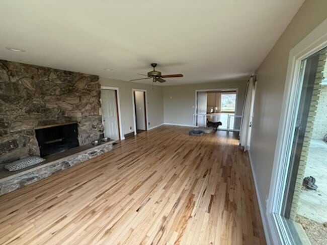 property at 205 N Fairway Dr