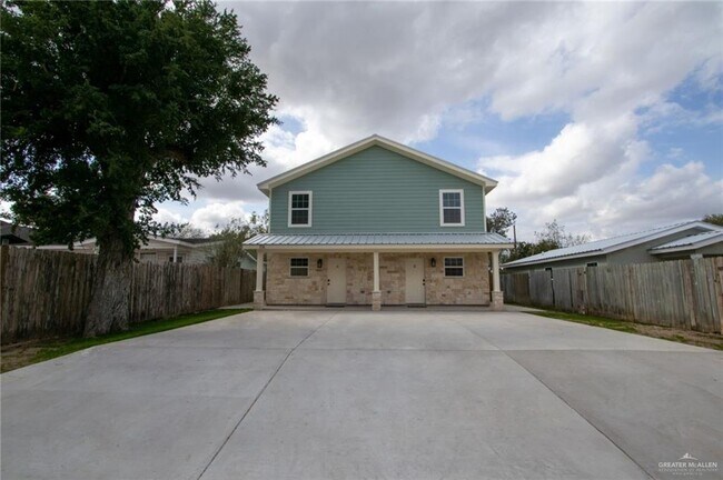 116 N Colorado Ave in Mercedes, TX - Building Photo - Building Photo