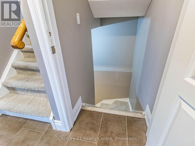 34 Niagara Pl in Brampton, ON - Building Photo - Building Photo