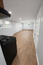 5518 W Melrose St-Unit -G in Chicago, IL - Building Photo - Building Photo